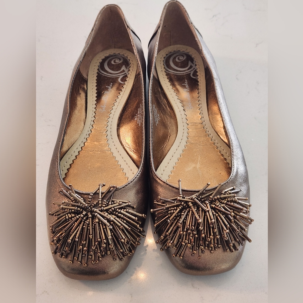 Gabriella Rocha Gold Flats 7.5W - Picture 7 of 10